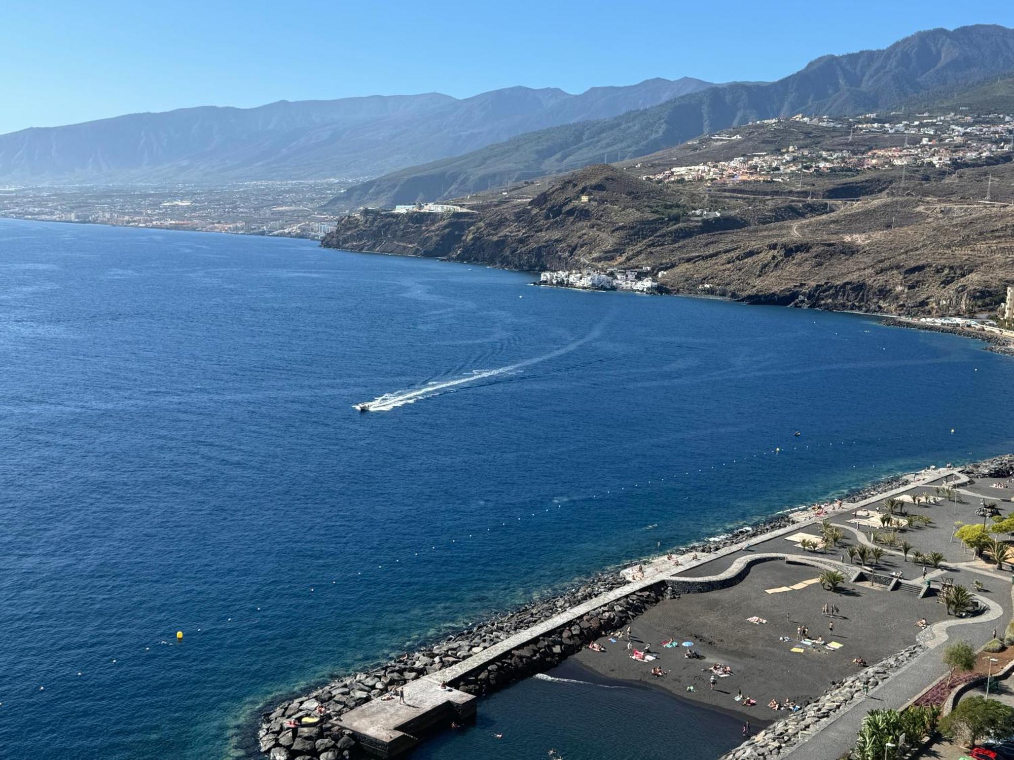 Un Lujoso Duplex En En Primera Linea De Playa Y Con Parking Propio * Radazul